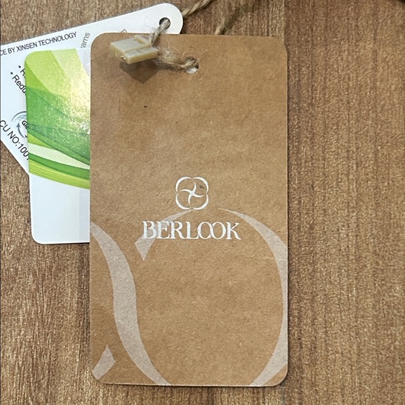 Berlook | Crochet Underwire Bikini | Medium | NWT - Picture 5 of 11